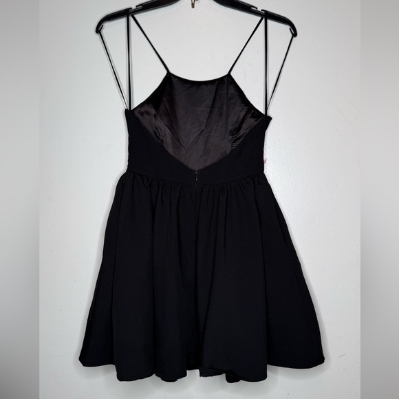 LULUS SKATER MINI DRESS - Picture 4 of 9